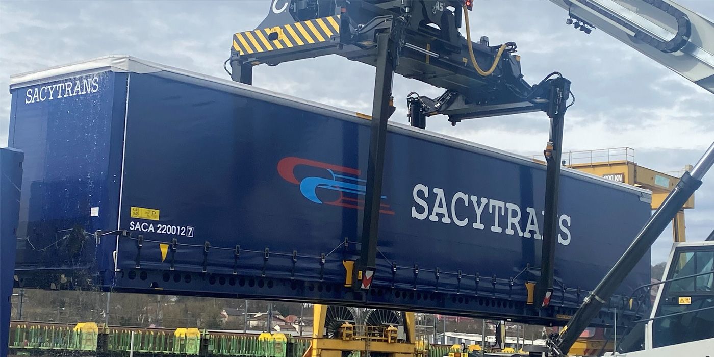 Sacytrans in the magazine Transporte XXI: expansion of intermodal transport